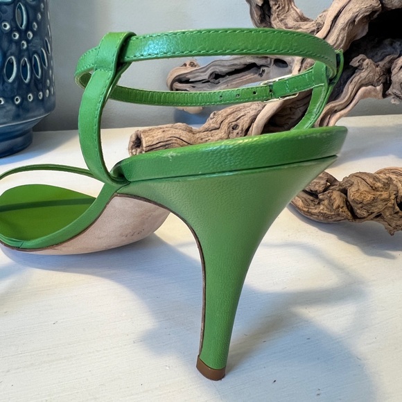 Manolo Blahnik Green Heels Elegant Design - Picture 8 of 8
